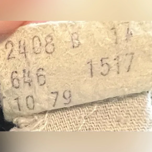 Vintage 70’s Levi’s 646 Navy Blue Corduroy Mid-Rise Semi Flare Jeans - Picture 9 of 10